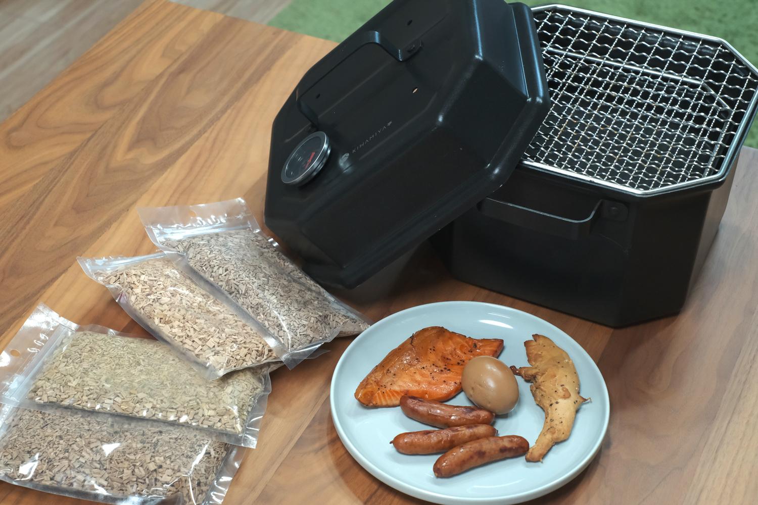 IHでも手軽にできた! すべての燻製法が楽しめる「SMOKER-X」で IHでも手軽にできた! すべての燻製法が楽しめる「SMOKER-X」で