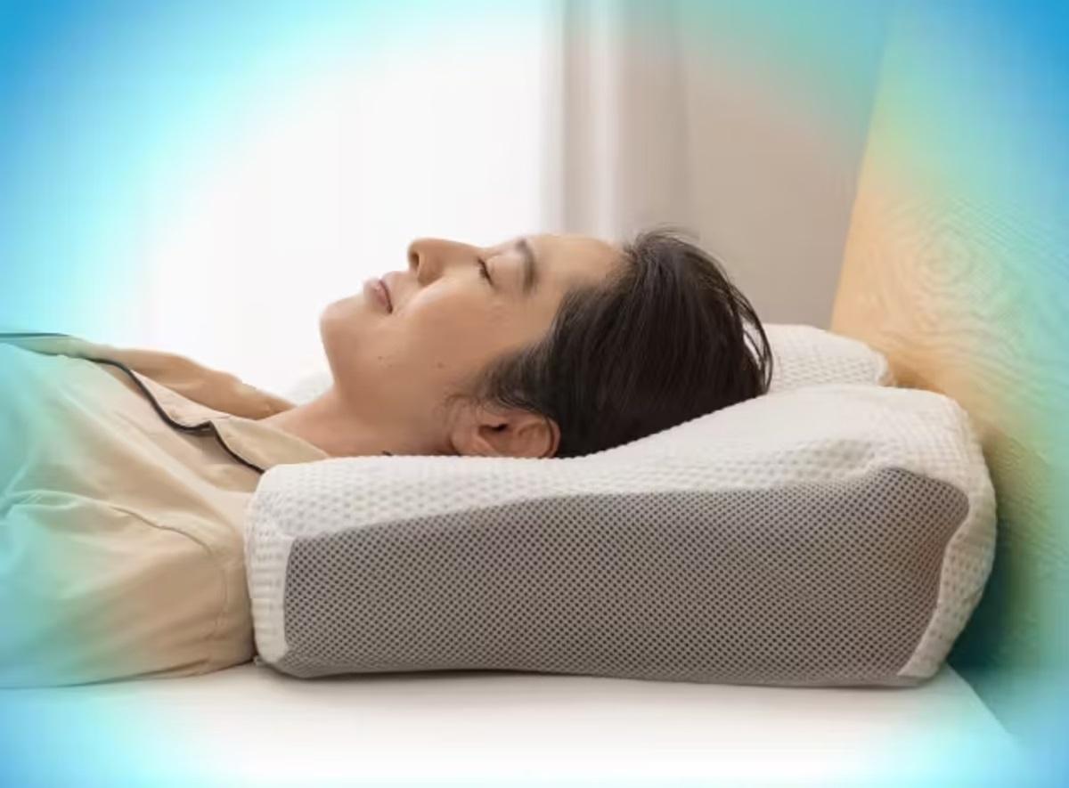 快適な睡眠の条件を“寝返りのしやすさ”に求めた枕｢DEEP SLEEPER