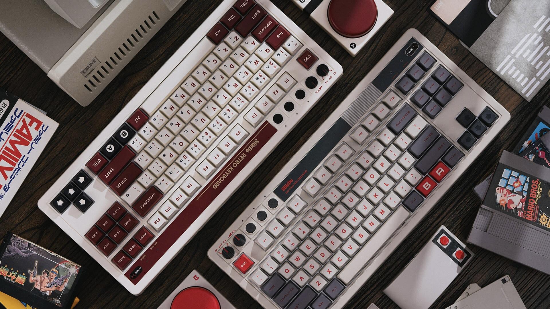 【未開封】8BitDo Retro メカニカルキーボード Famicom色 懐かしすぎてエモい！ファミコンカラーのメカニカルキーボード