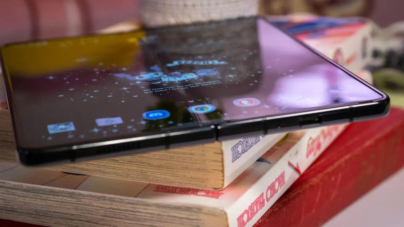 Samsung Galaxy Z Fold 5は、高いけどベストな折りたたみスマホ