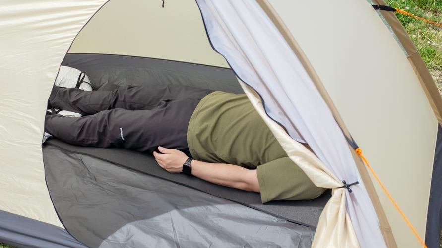 世界最軽量なのにバツグンの寝心地。キャンプに持って行きたい