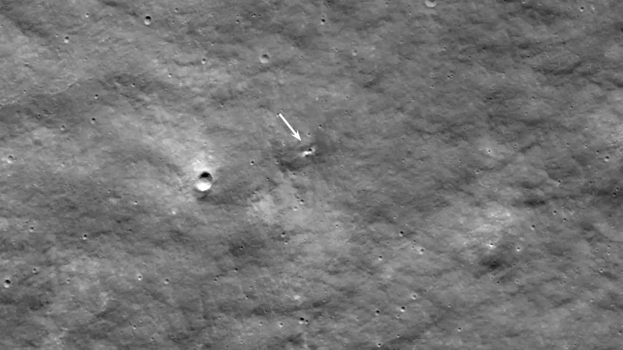 ロシア月探査機の衝突でできたクレーター、NASAの衛星が発見