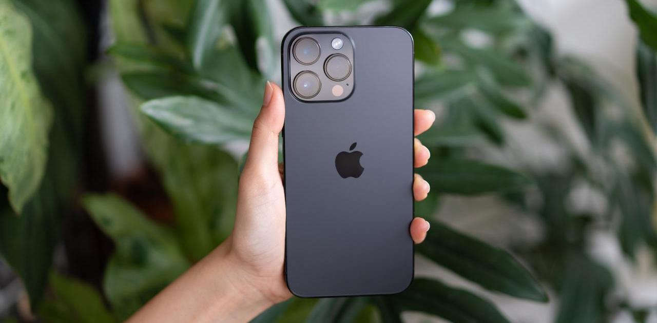 iPhone 15 Pro カラーモック機能