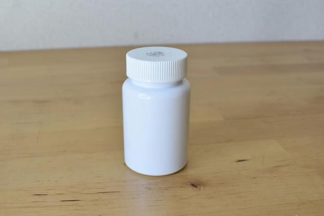 WhiteBottlereview01