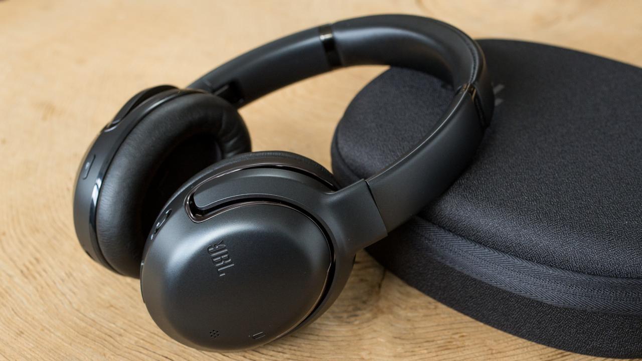 ｢革命レベル｣の呼び声高いJBLの最新ヘッドホンは、何がどうすごいのか | ギズモード・ジャパン