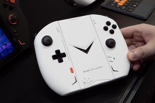 gamingdevice_0003_P1195278