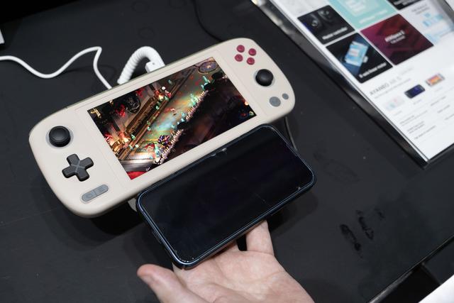 gamingdevice_0006_P1195237
