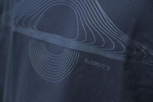 230930giztshirt_05