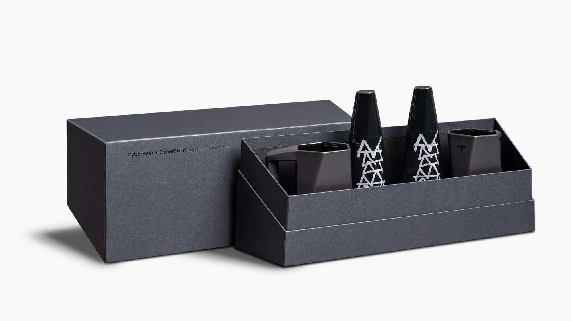 テスラが今度はビールを販売、ボトルはカッコいいけど味はどう