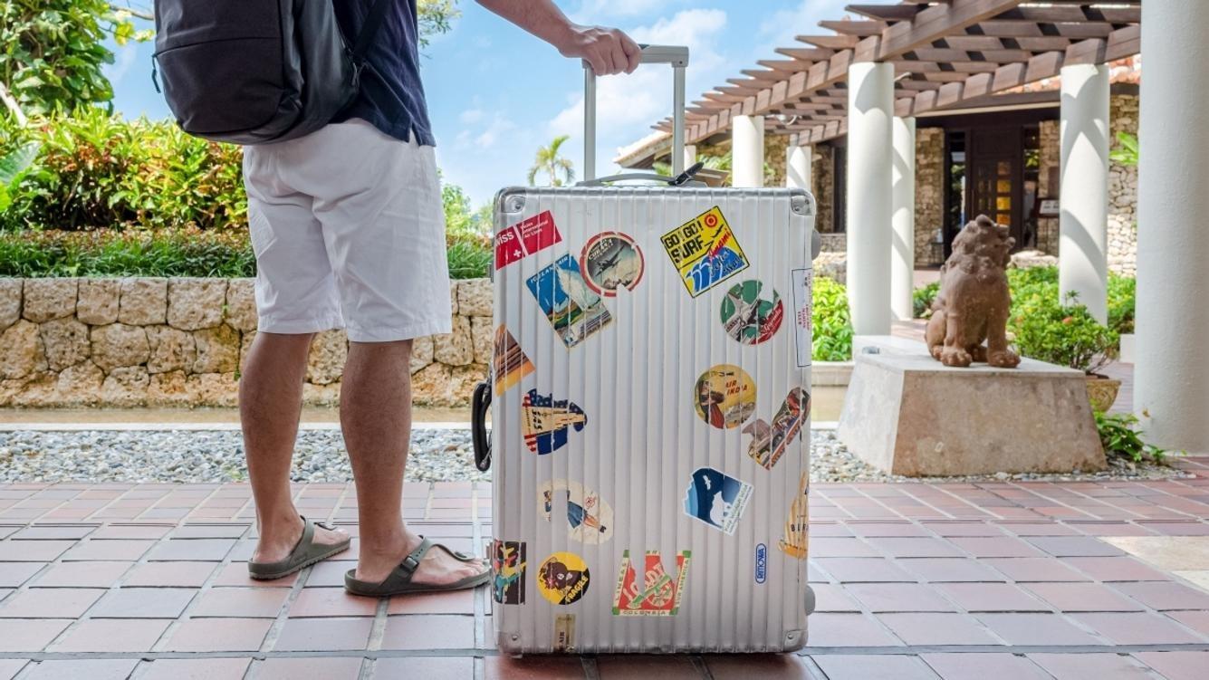 RIMOWA」のスーツケースを15年愛用する理由。間違いなく“一生モノ