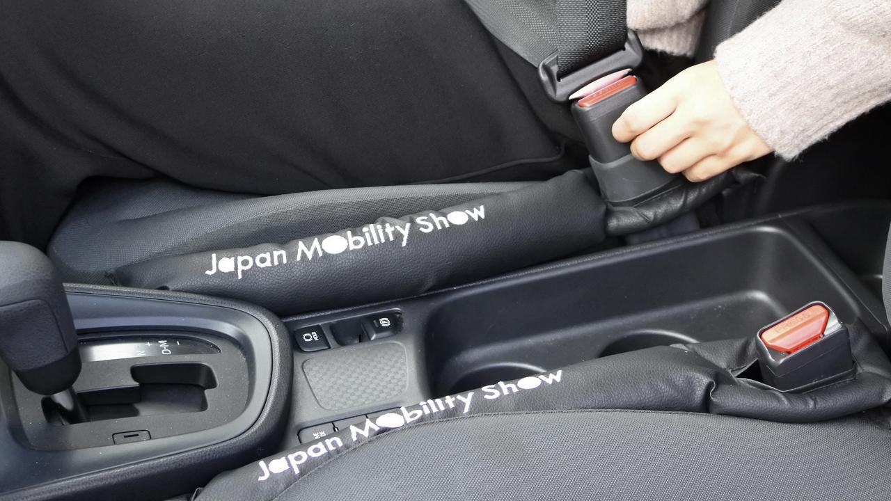 ｢車の座席の隙間にモノがすべり落ちる問題｣を解決してくれたよ #JapanMobilityShow