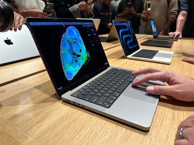 231101macbookproimac202303