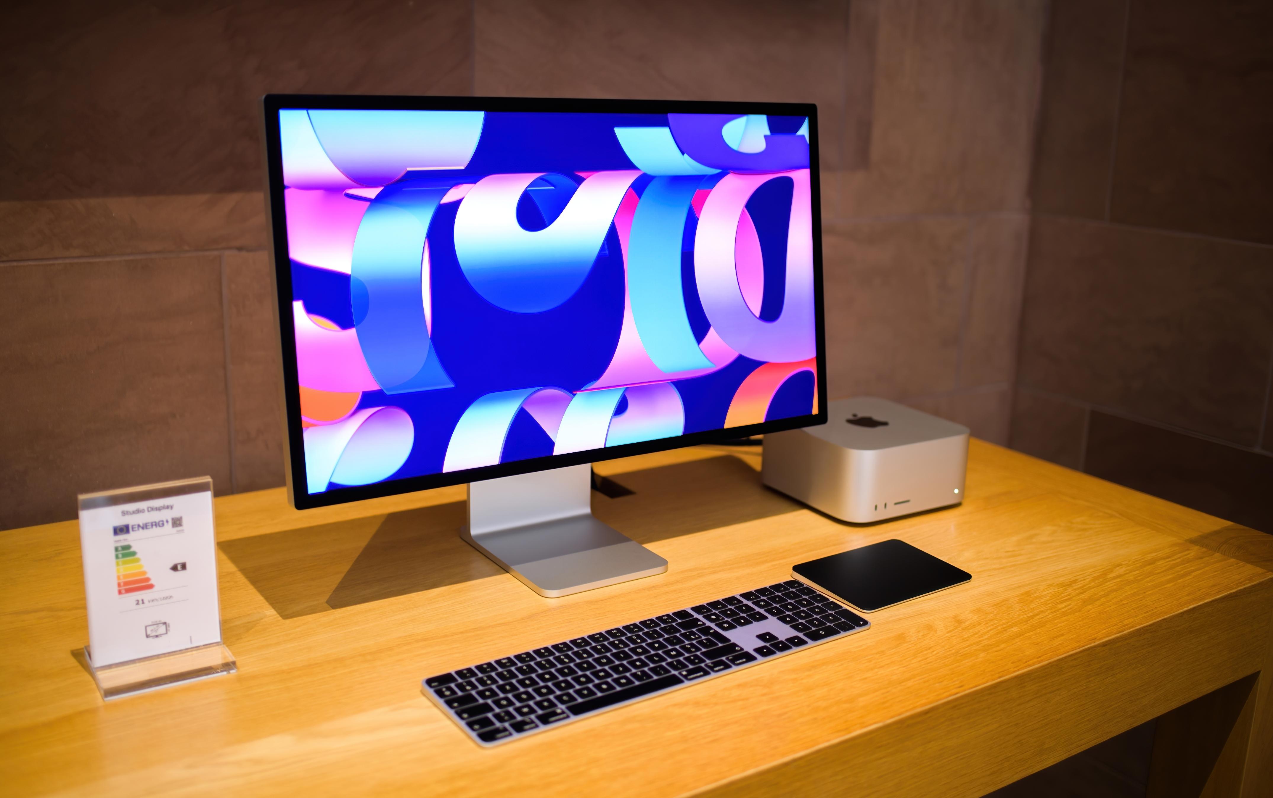 アップル iMac 27インチ 3.1GHz Coe i3 SSDS256GB メモリ10GB 初期化 