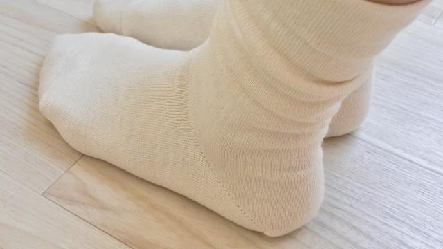 20231110-muji-silk-roomsocks-05