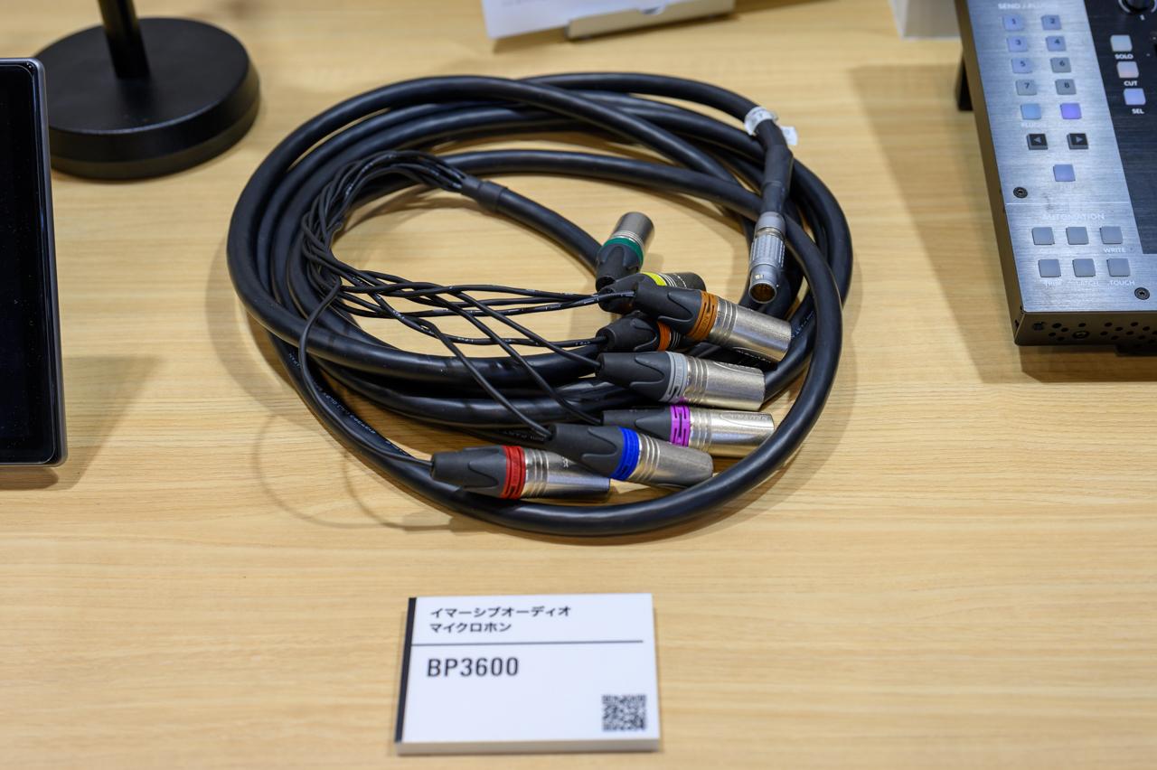 モコモコふわふわでかわいいけど実はごっつい8in1マイク