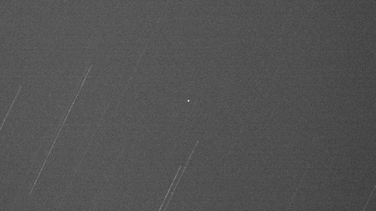 飛行士が落としたバッグは、時速2万8000kmで地球軌道を周回中