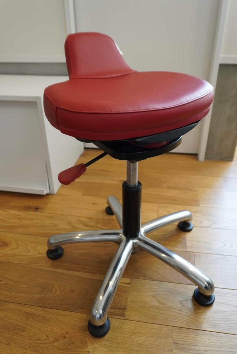 QOR360 Ariel 2.0 ドクターチェア アリエル　腰痛対策　椅子 The Ariel 1.0 | Best Office Chair for Upright Posture | QOR360