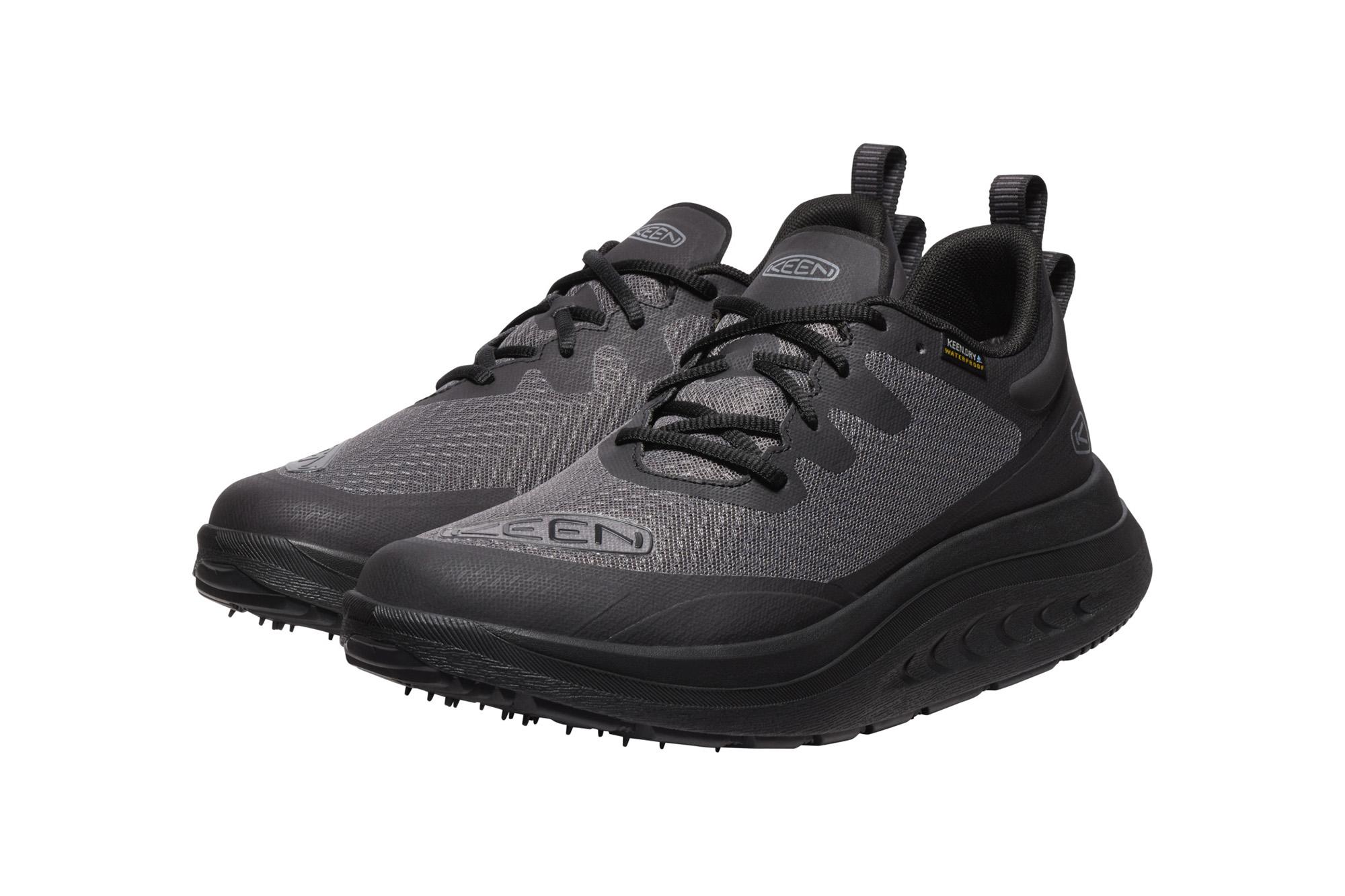 歩くのが楽しくなる。スイスイ前に進むKEENのシューズ | ギズモード