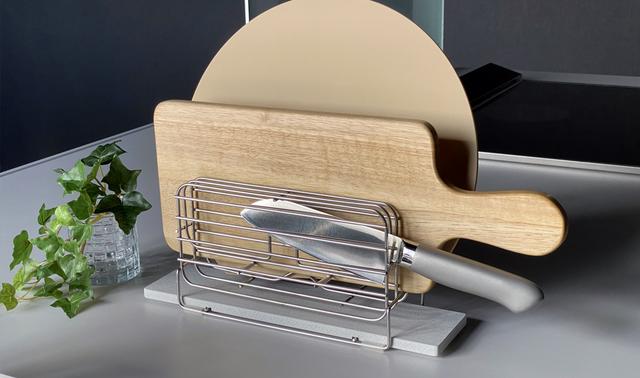 包丁とまな板を洗ったら、このスタンドに入れて放置でOK