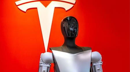 テスラの人型ロボがTシャツをたたむ様子、遠隔操作がバレる