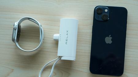 ケーブル不要でApple Watchも同時充電OK! 最大20W出力もできるミニモバイルバッテリー「RELAX iCrew」が便利でした