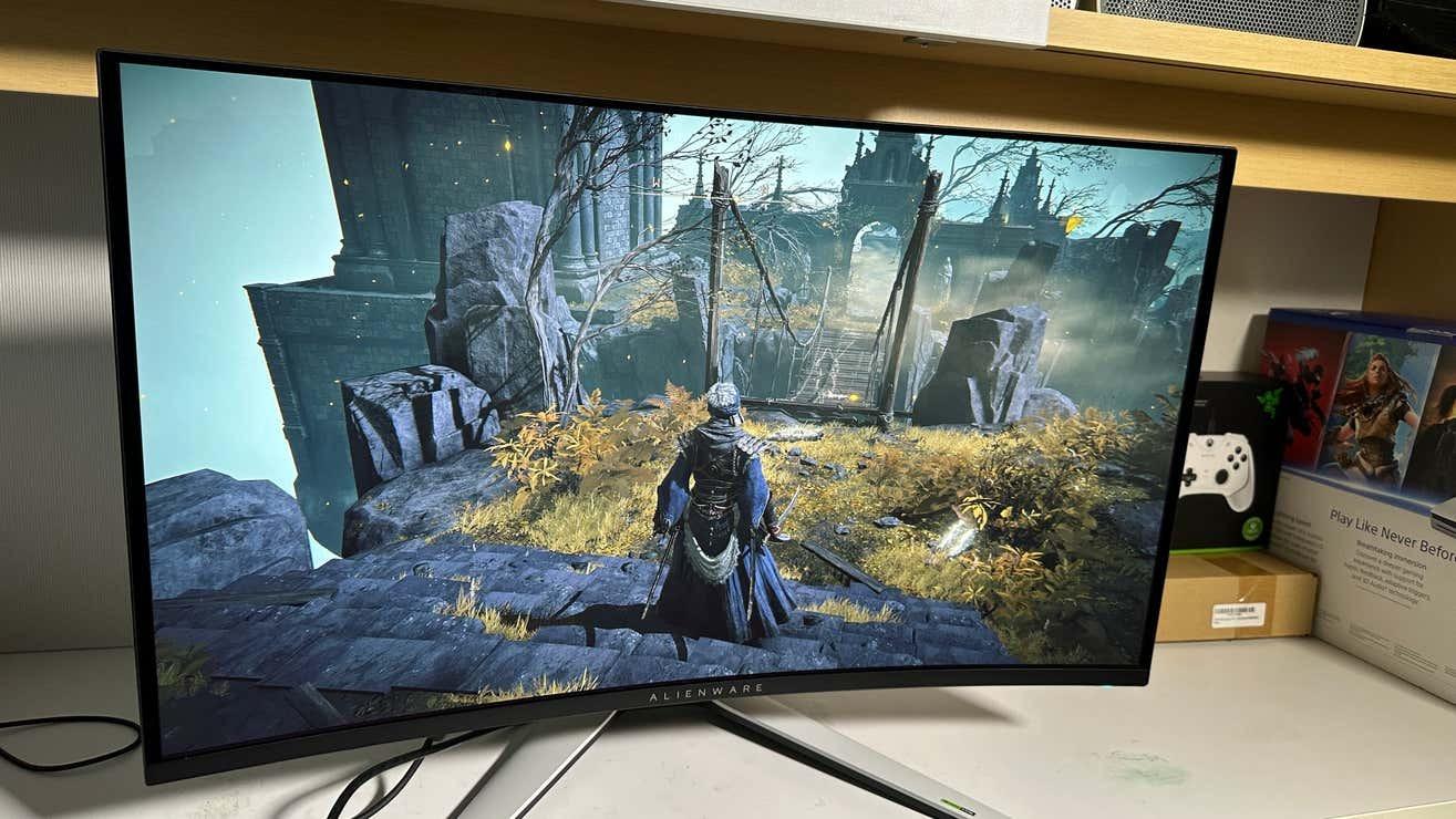 ALIENWARE AW3225QF 湾曲型モニター 4K 有機EL 240hz Dell Alienware AW3225QF ゲーミングモニター 32インチ有機EL