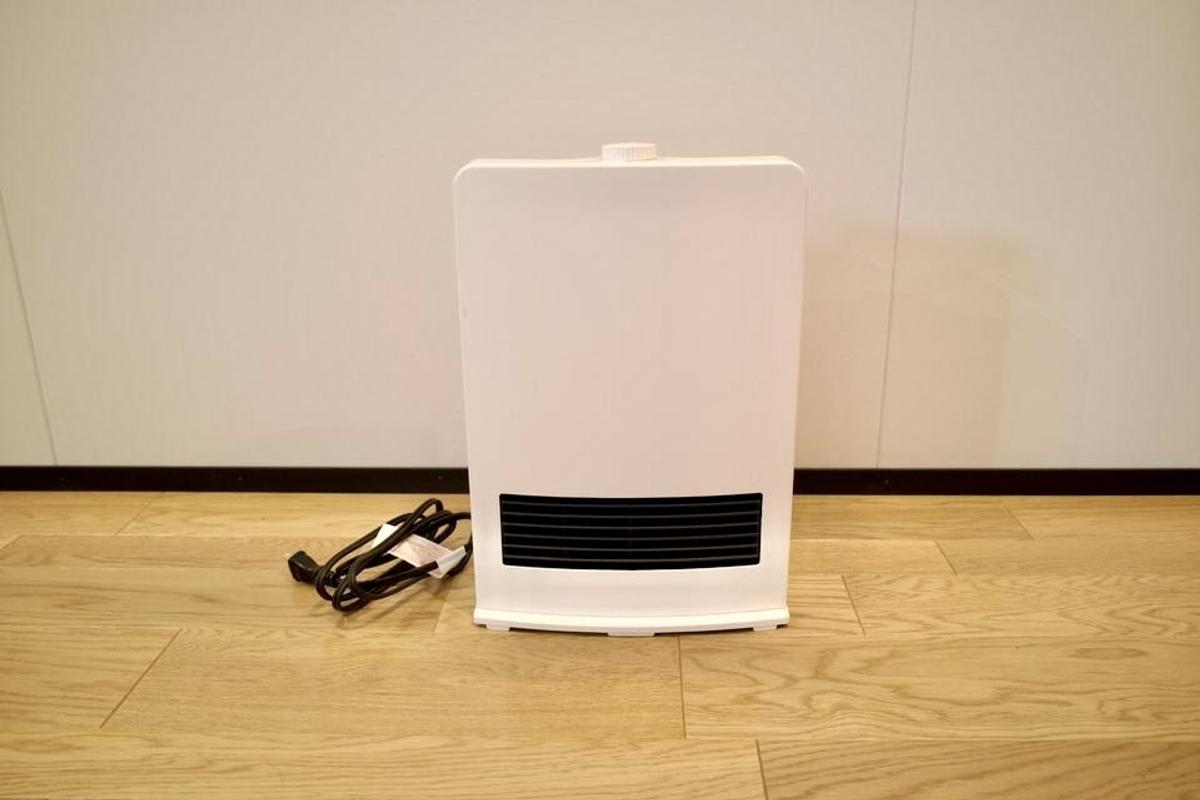 電源ONして約2秒で暖風に！脱衣所や帰宅後すぐに暖まりたい時は山善