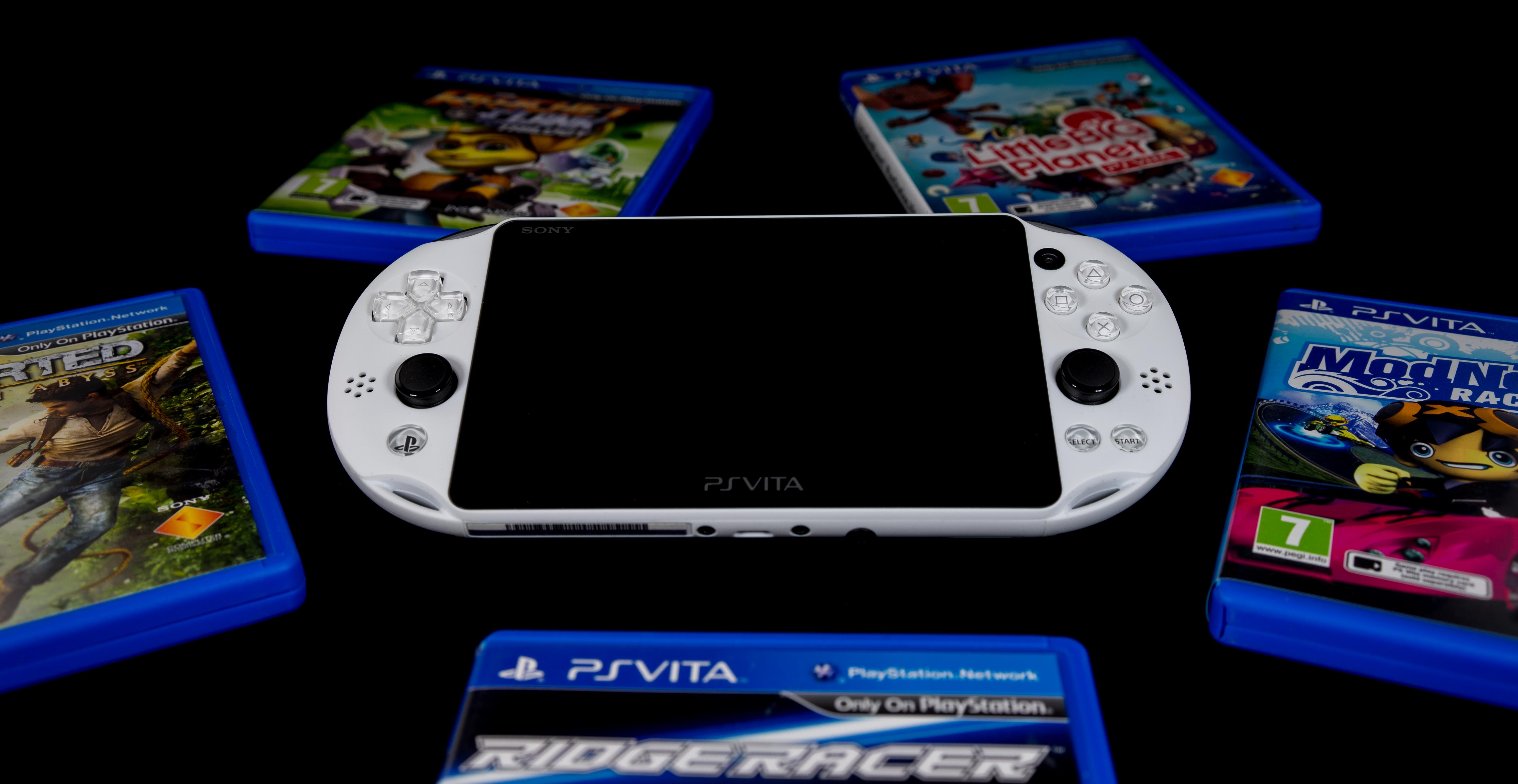 PS Vita2｣が開発中？ 携帯できるプレステに後継機のうわさ 