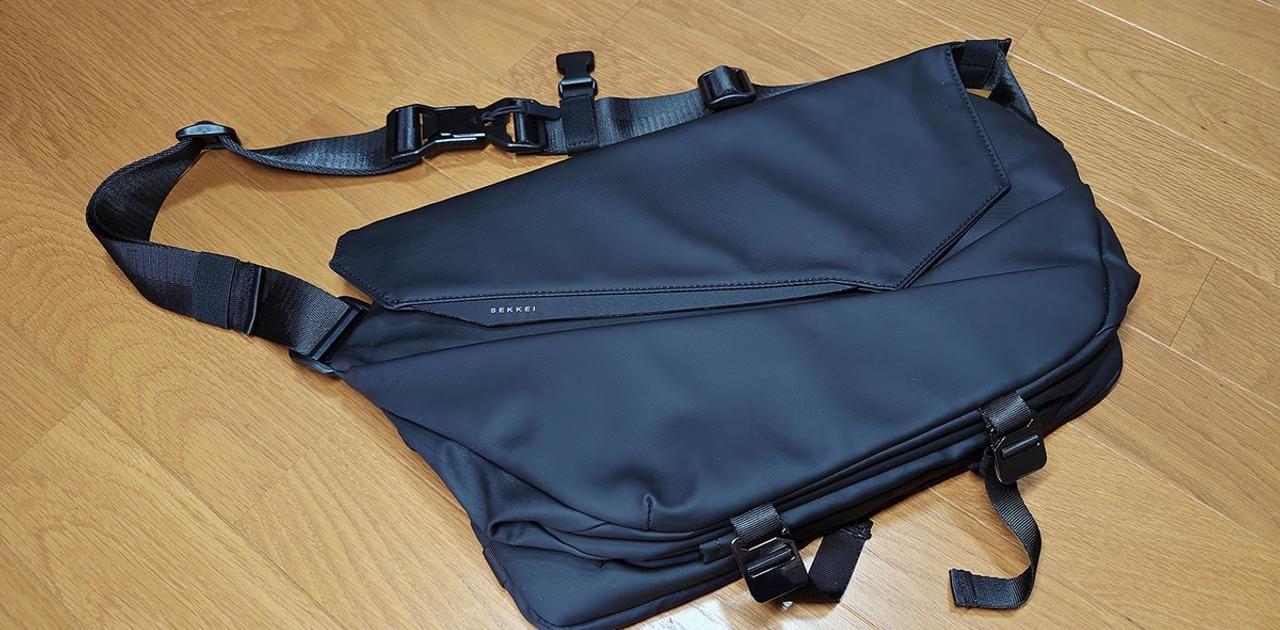 最大9リットルまで容量可変！クールなルックスのスリングバッグ｢SEKKEI MX-sling｣