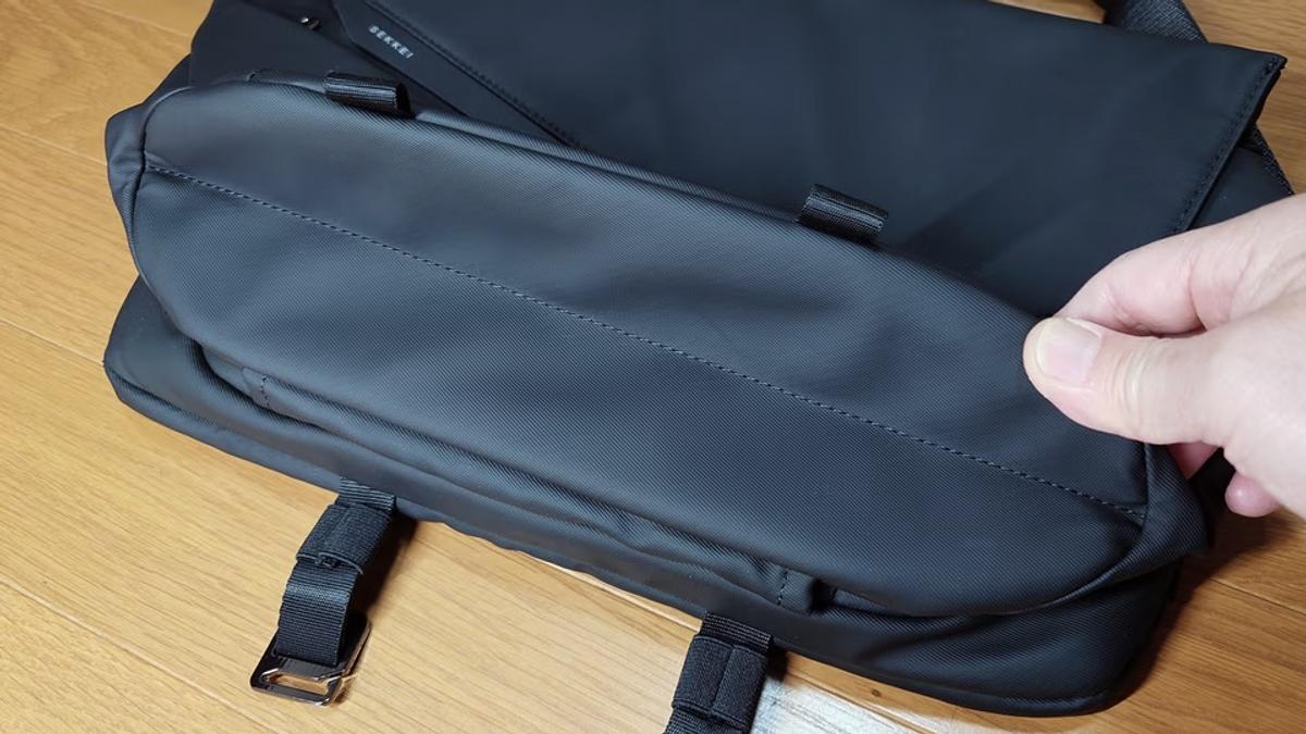 便利機能が満載！ 必要な荷物に素早くアクセスできる「SEKKEI MX-sling 