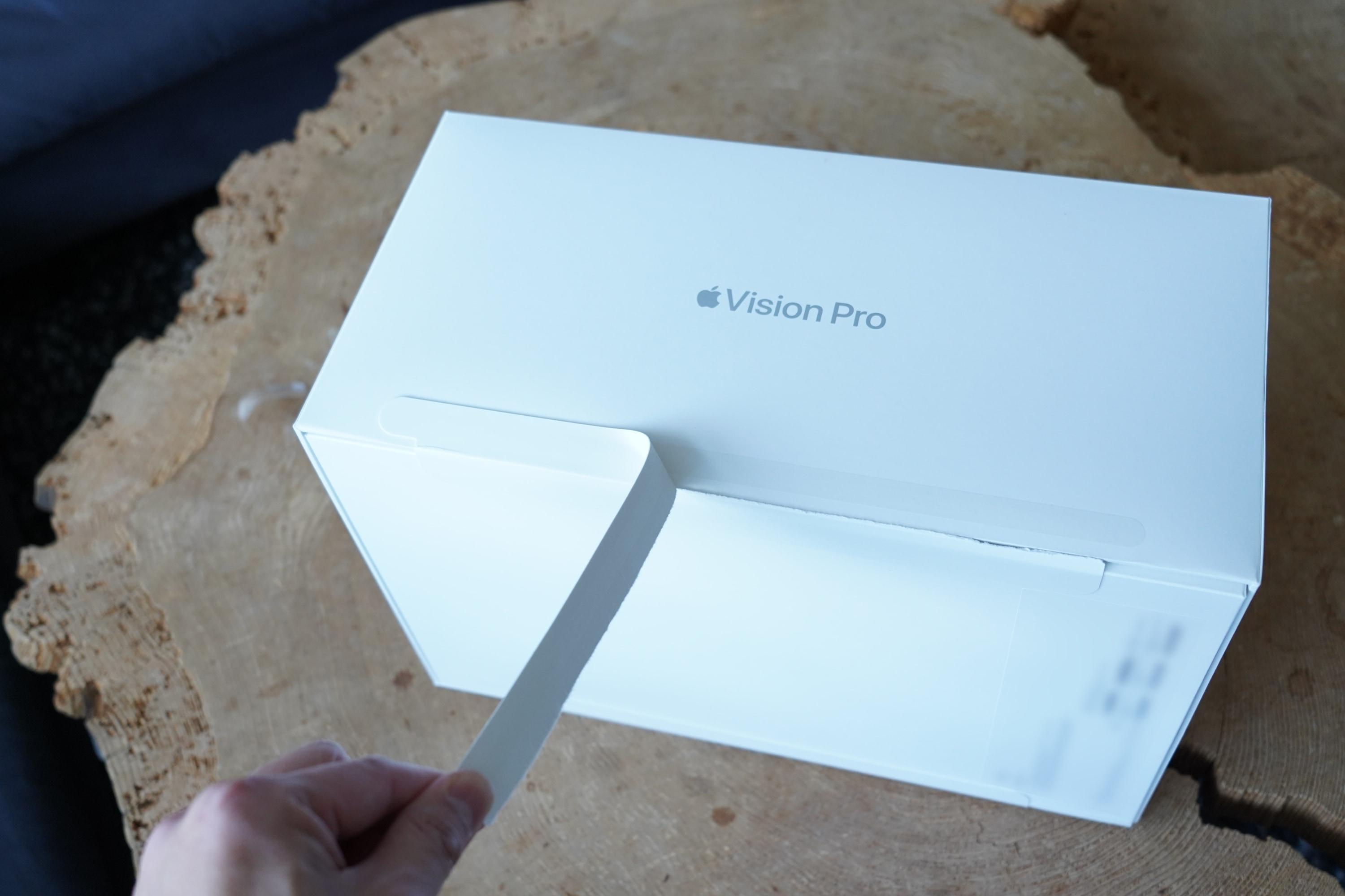 ギズモード・ジャパンにも、Apple Vision Proがやってきた ギズモード・ジャパンにも、Apple Vision Proがやってきた