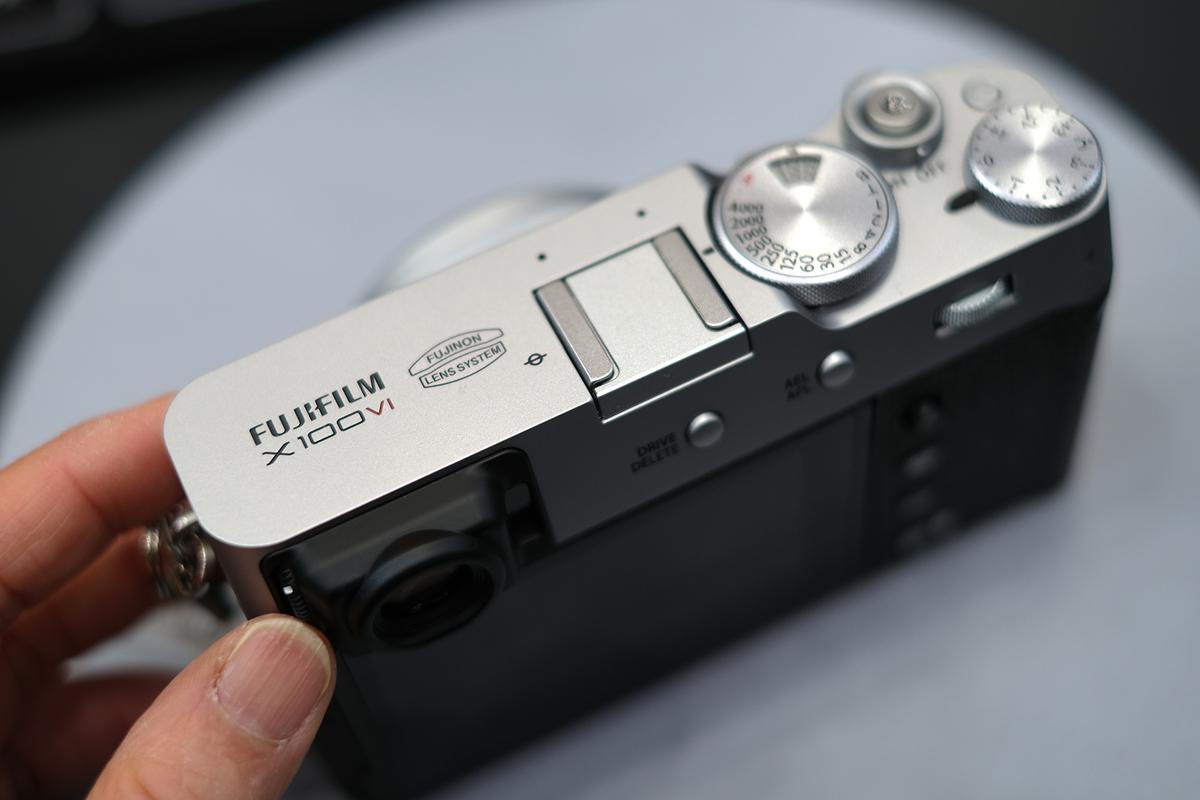 富士フイルムの新作｢X100VI｣はとってもワクワクするコンデジでした 