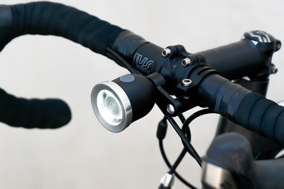 大人なルックスの自転車用ライト。魅力が色褪せない｢Center Light