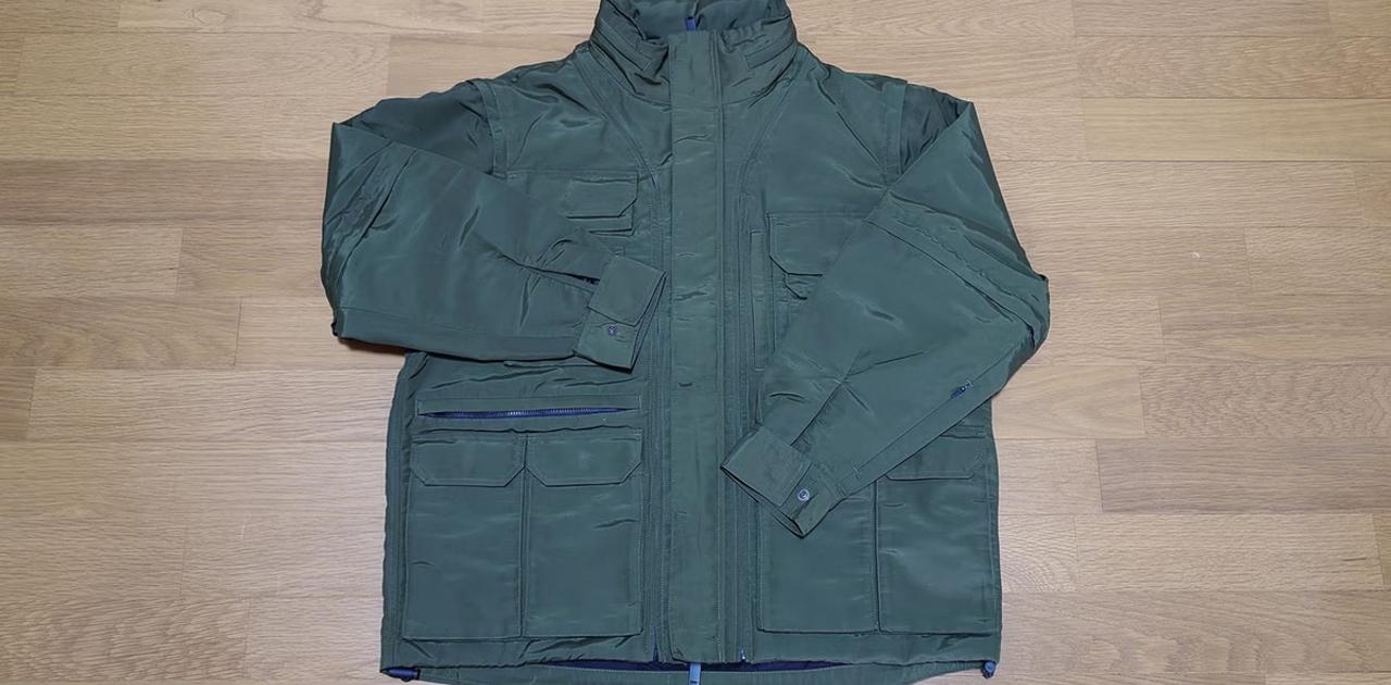 23個のポケットが手ぶらでのアウトドアを実現。究極のジャケット「18WAY PERFECT ALL-WEATHER JACKET」を試してみた