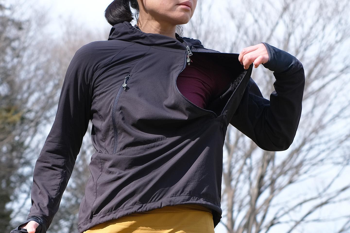 通気抜群なのに寒くない。特殊素材でできたランニング用アウターはここ