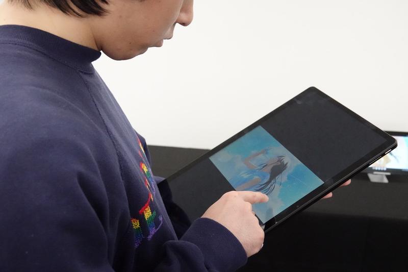 15.6インチのタブレットって何するの？→シンプルに動画を楽しむのが