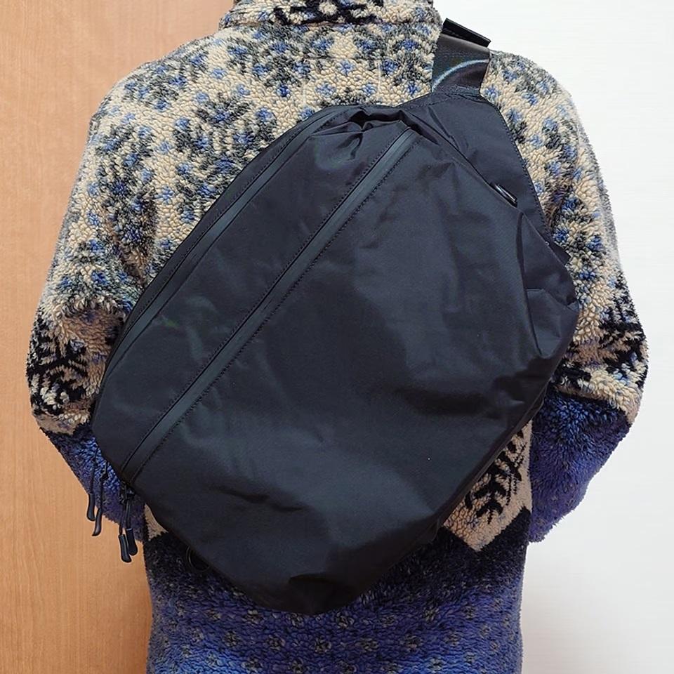 普段使いに最適！ レインカバーも付いて、ほどよいサイズ感がグッドな