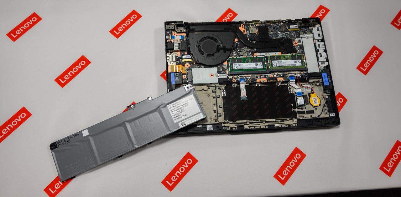 ThinkPad T｣シリーズは、キーボード・バッテリー・メモリ・SSDも自分で 