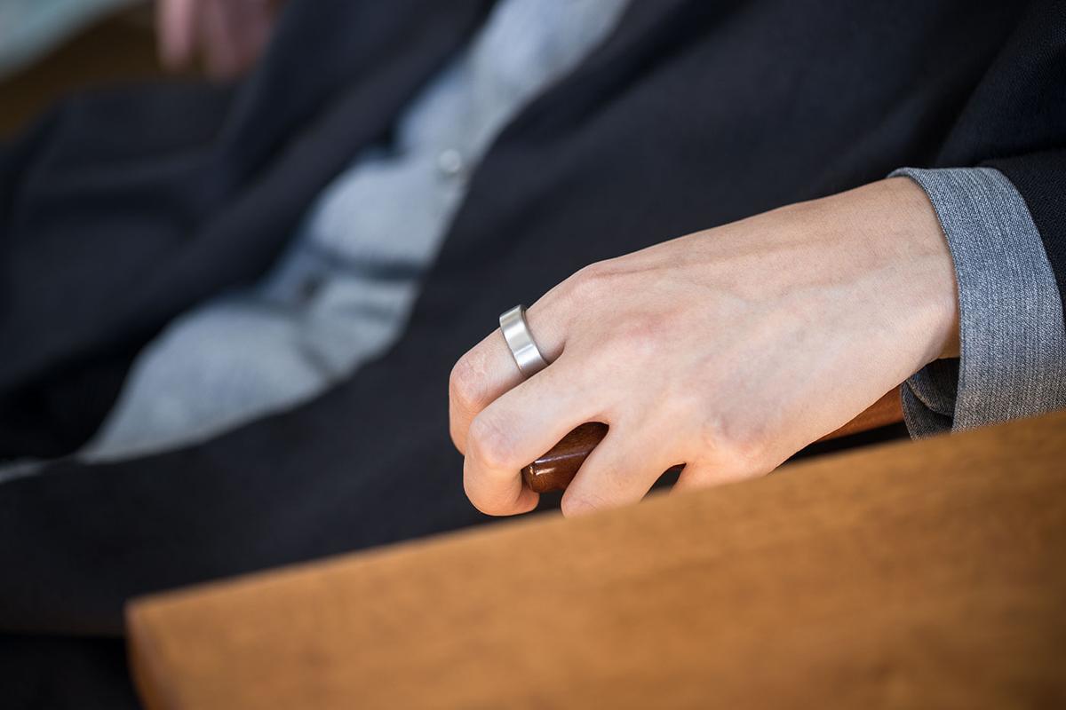 極小サイズに4つのセンサーを凝縮！ スマートリング「SOXAI RING 1」の 