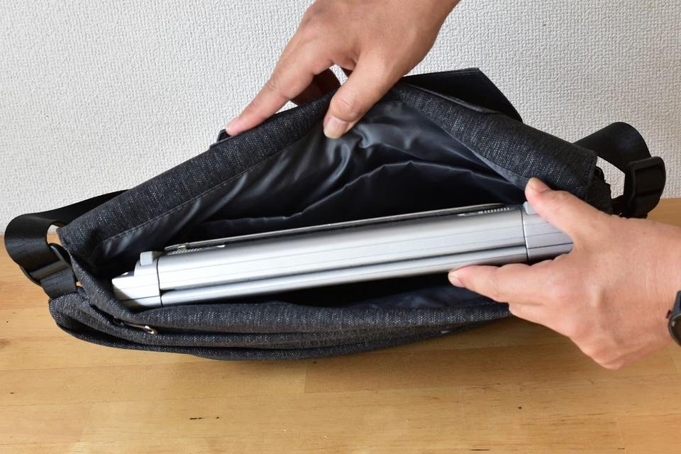 身軽な撮影にピッタリじゃない？ このスリングバッグ、容量拡張
