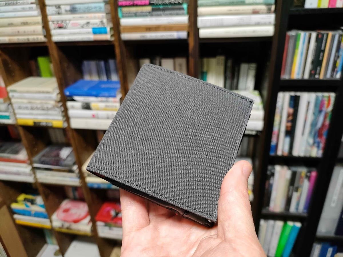 帆布×ゴートレザー｣製のミニマル財布に注目！ コインを瞬時に