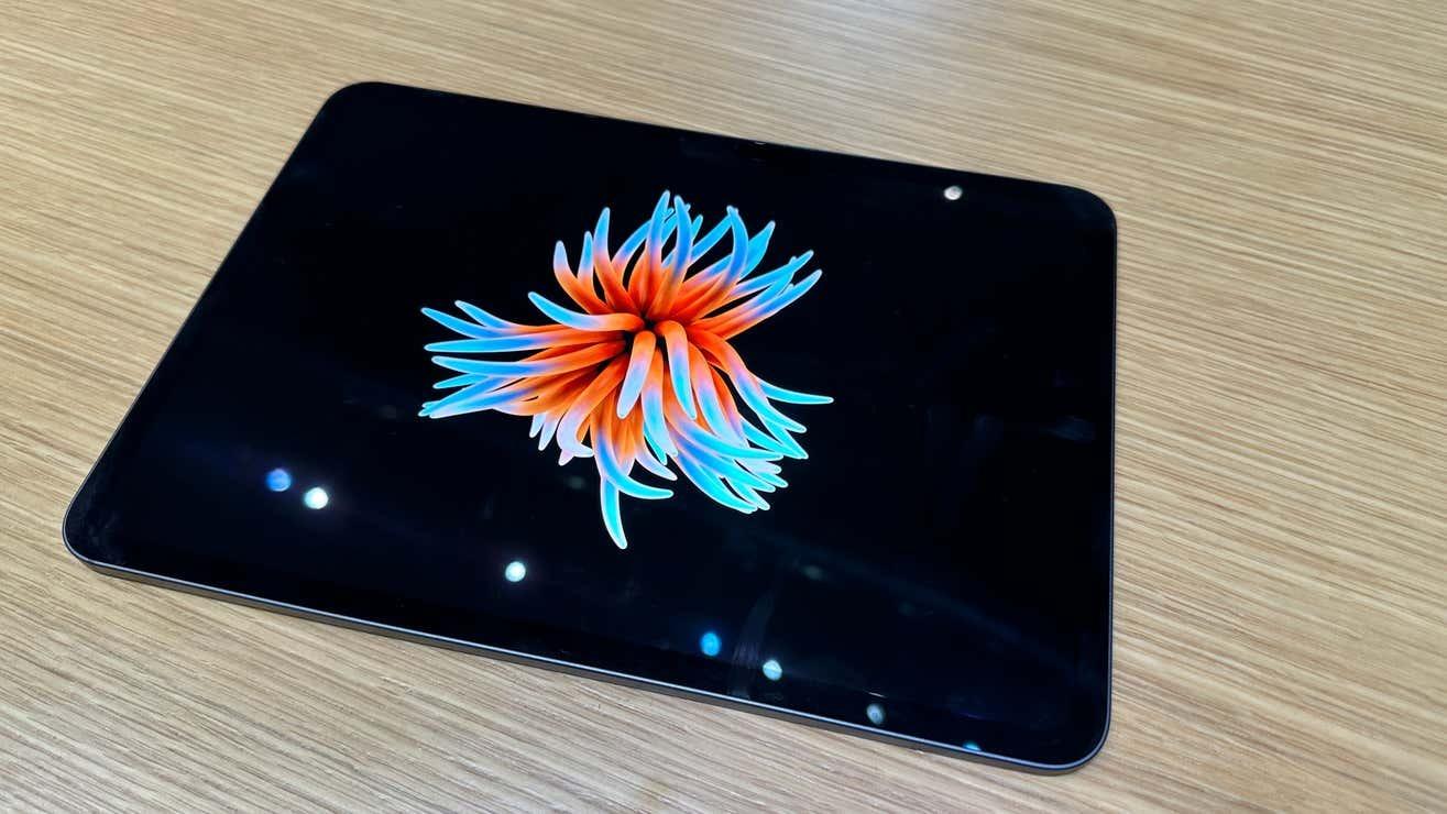 写真多数。新型iPad Proを見て触ってきた。思ってる以上に薄くて軽い