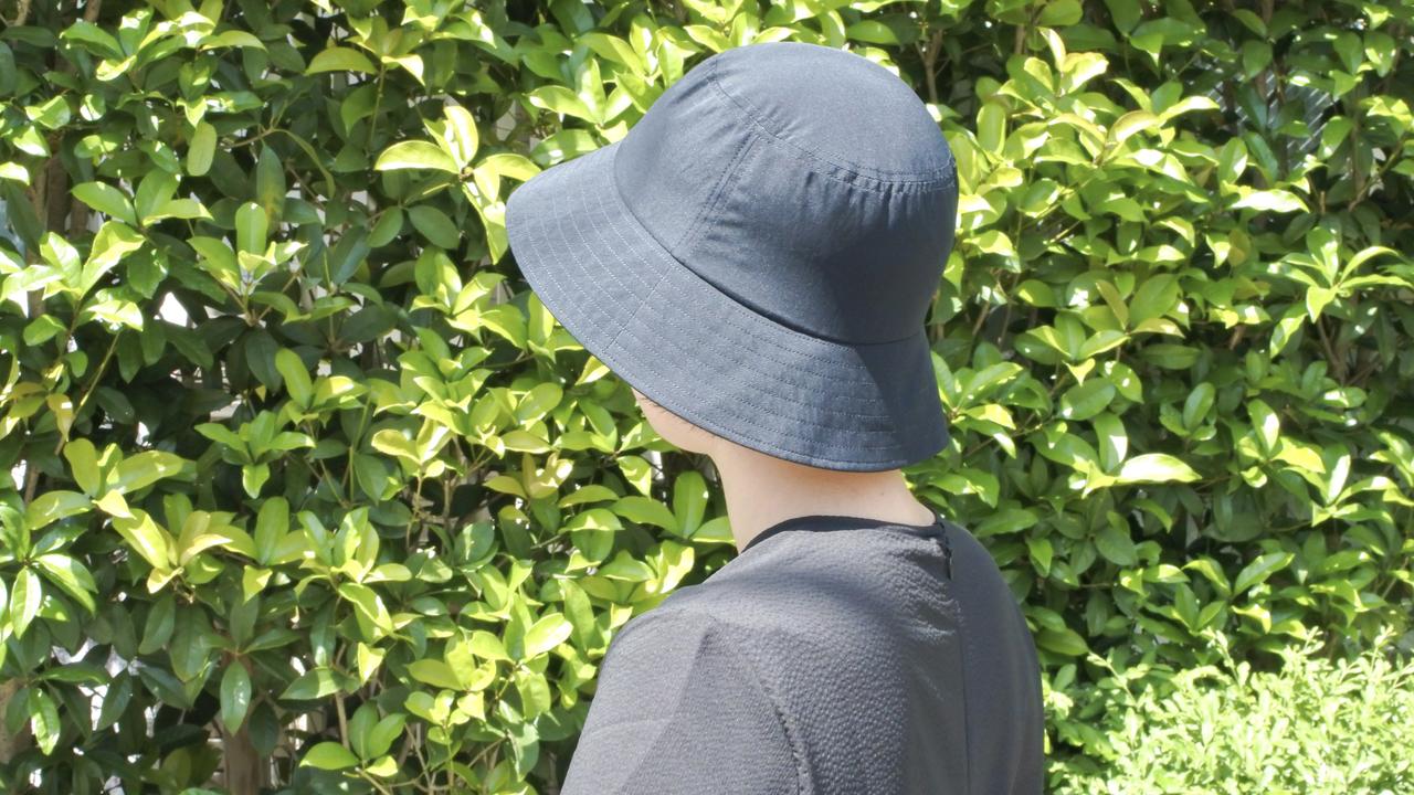 無印良品の風を通す帽子なら｢帽子をかぶるとムレて暑い｣を解決