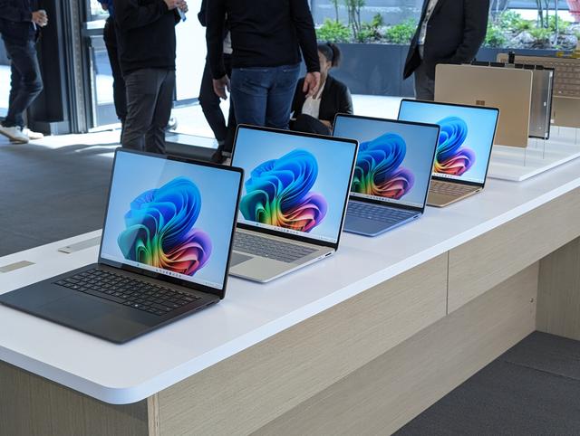 これがMicrosoftの新作ノートPC｢Surface Laptop｣。洗練されたデザイン 