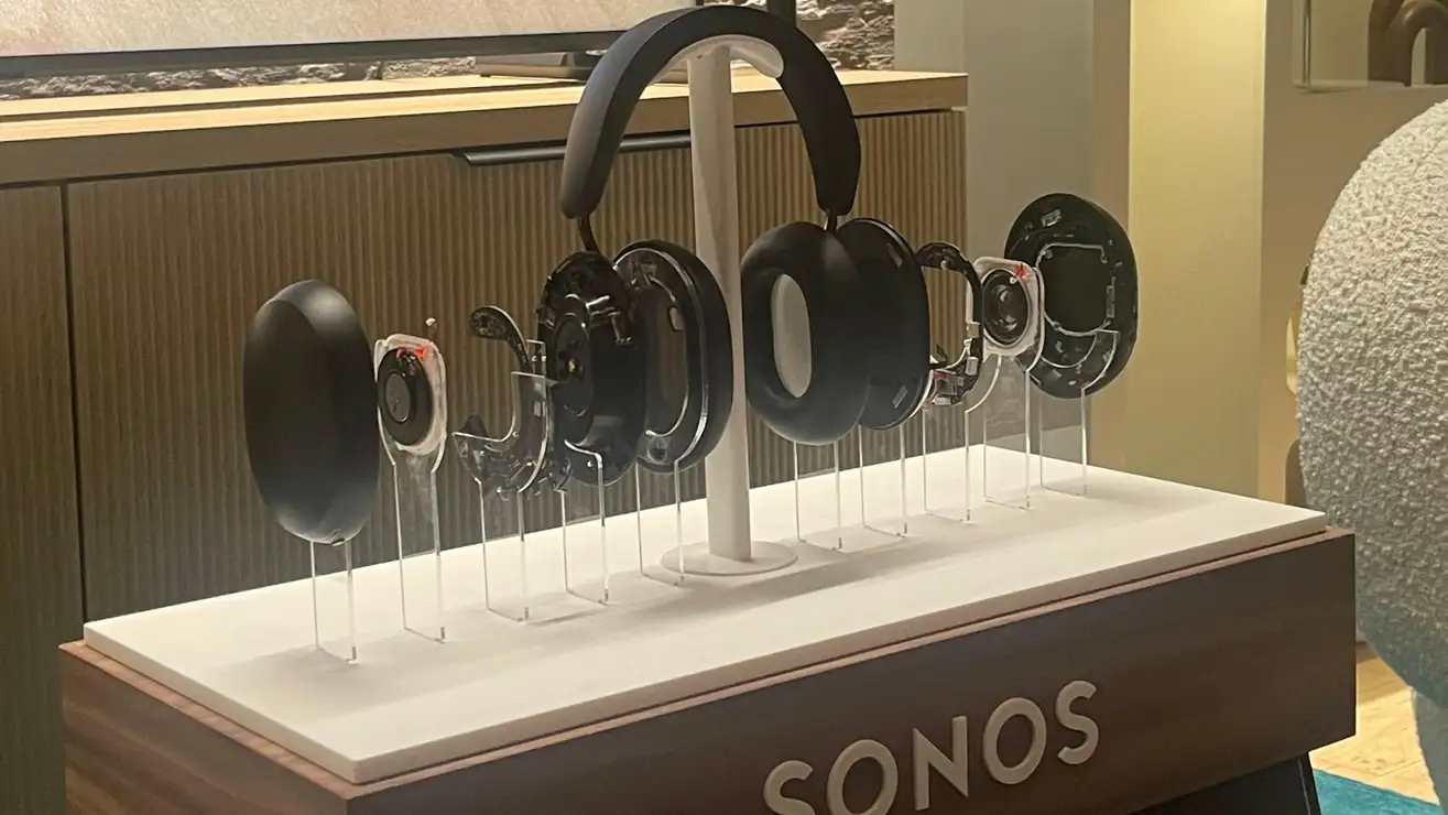 【極美品】sonos arc 元箱付属品完備　非喫煙　ペット無し ついにSonosから初のヘッドホンが新登場。これは期待できる仕上がり