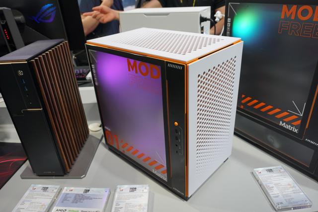 無印のラックみたいに自由に増改築できる自作PCケース 無印のラックみたいに自由に増改築できる自作PCケース