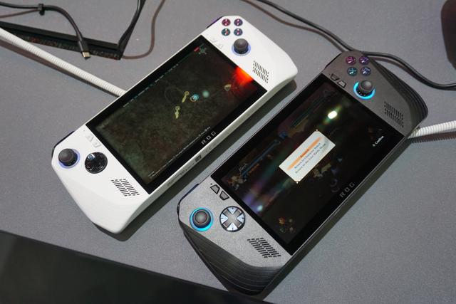 ポータブルゲーミングPC｢ROG Ally X｣。旧モデルとどこが変わったかな