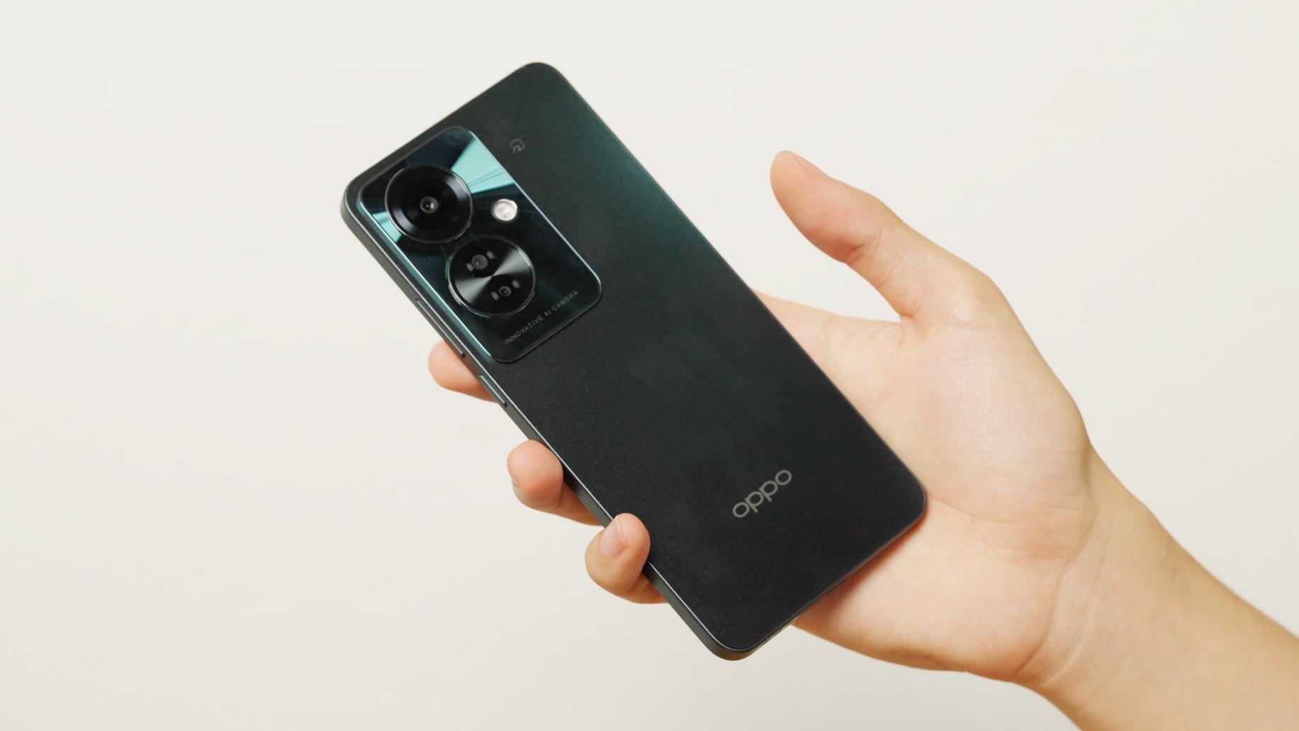 前モデルから進化しすぎたスマホ、OPPO Reno11 A。このスペックで4万円