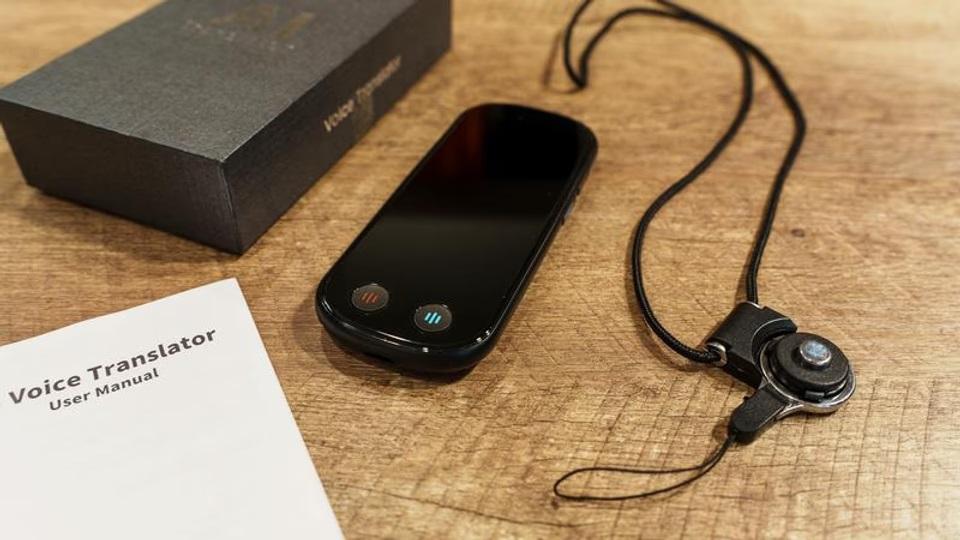 【新品・未使用】AI voice translator（翻訳機） 翻訳機、こんなに賢くなってるの!?AI技術で瞬時にコミュニケーションが