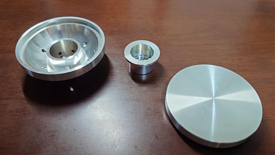 お酒もおつまみも燻製で一味違う！ ｢マルチスモーカー｣が叶える